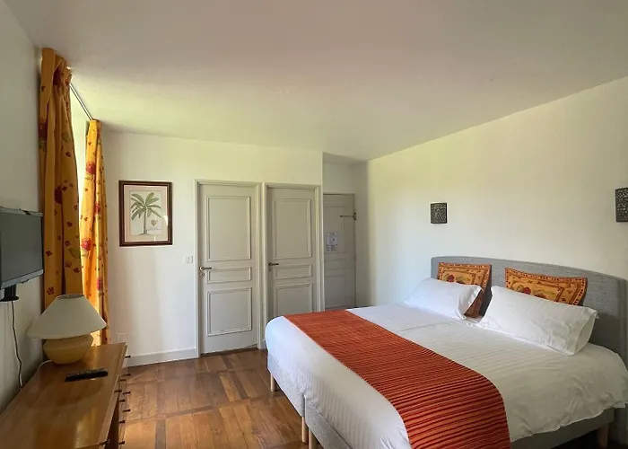 La Chatelleraie Отель Saint-Etienne-de-Maurs